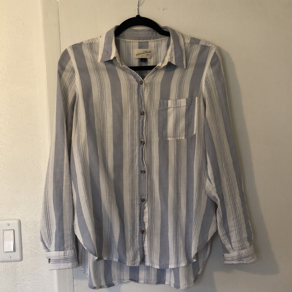 Universal Thread Blue and White Button Down Shirt